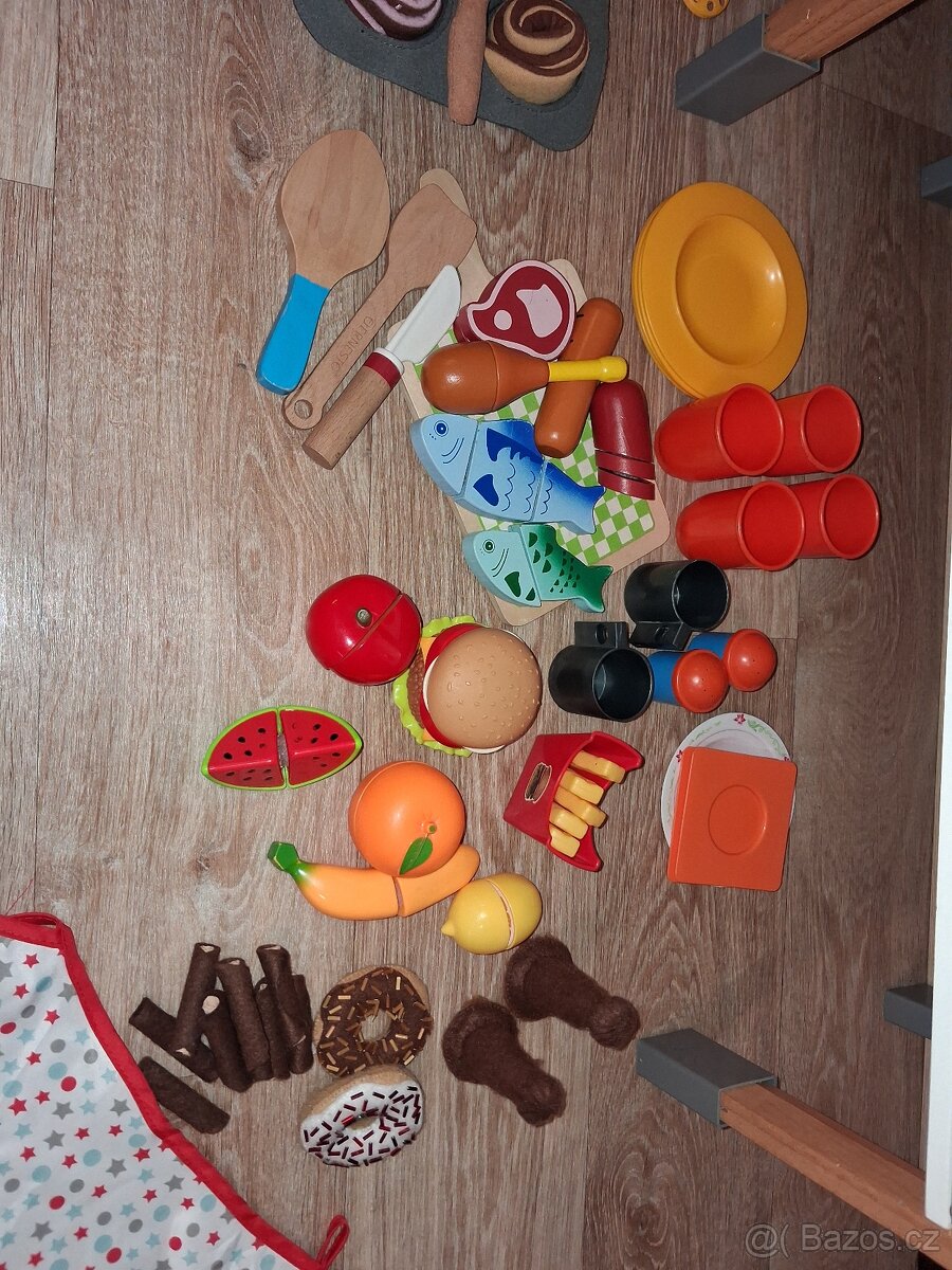 Dětská kuchyňka s policemi navíc - 9