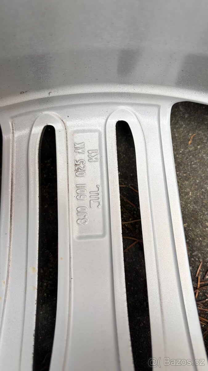 Originál Audi Pompei R19 - 9
