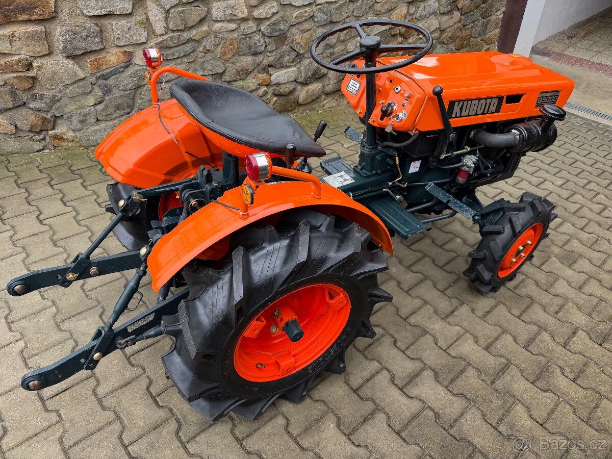 malotraktor Kubota B5000 REPAS - 9