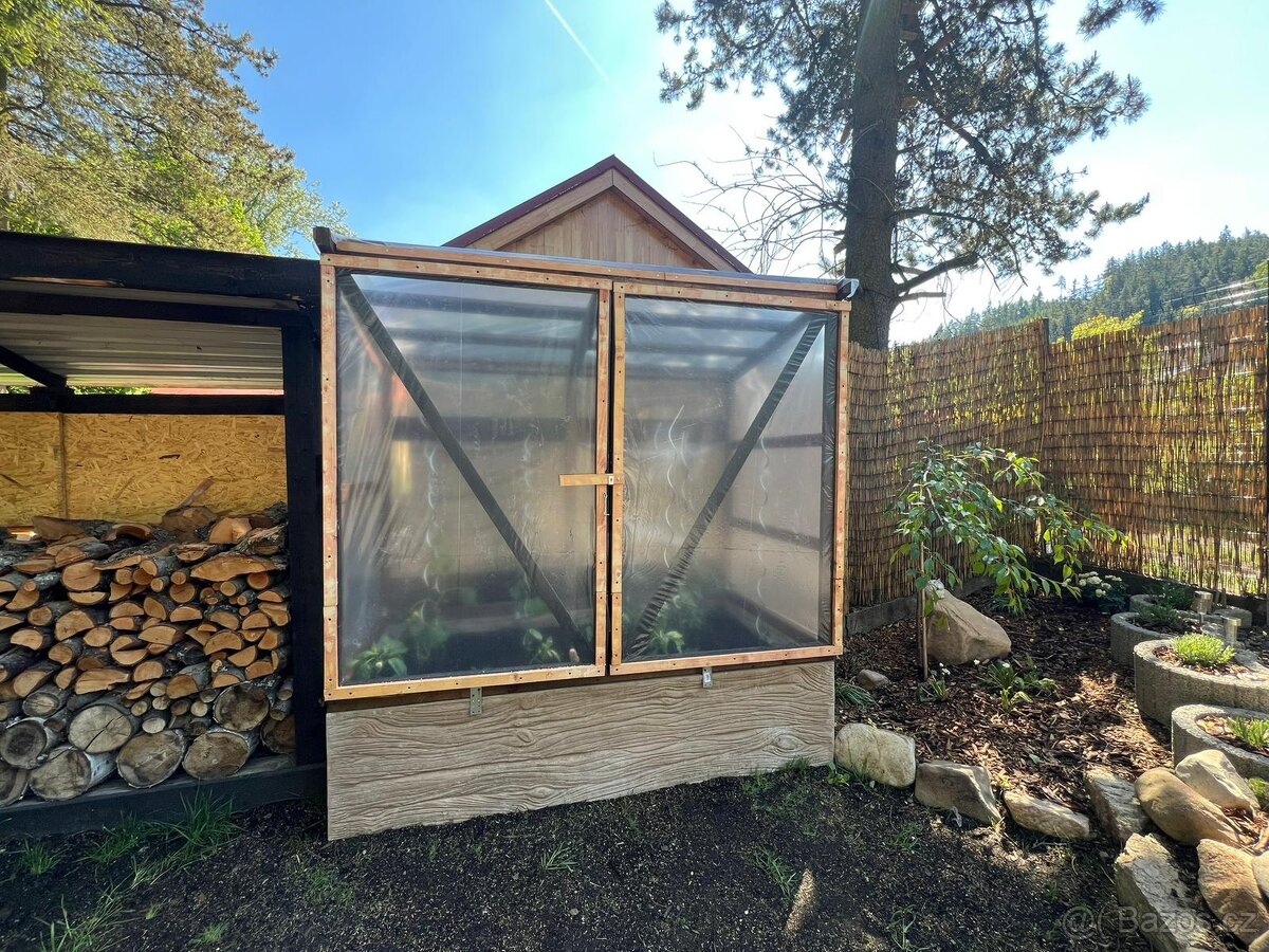 Zahrada s domkem - 9