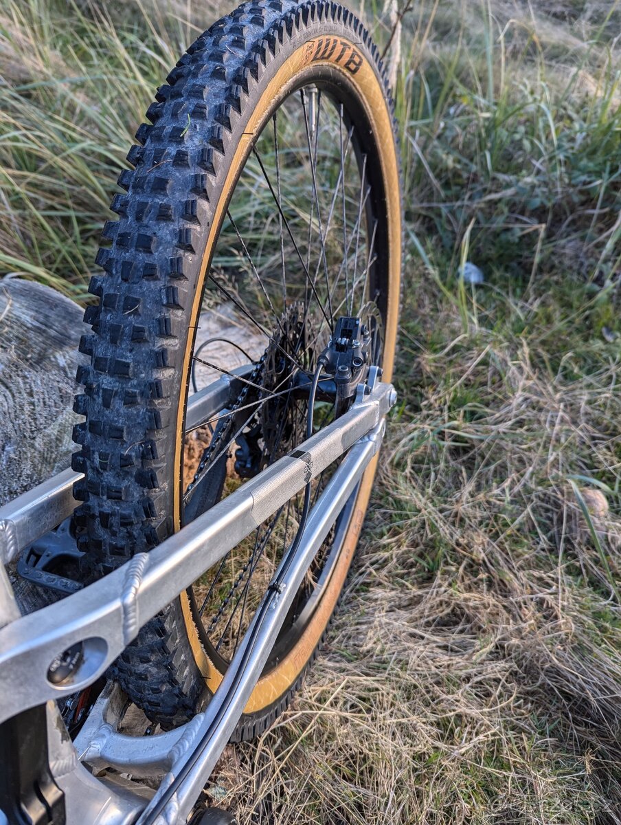Celoodpružené kolo Guerilla Gravity 29"/M - 9