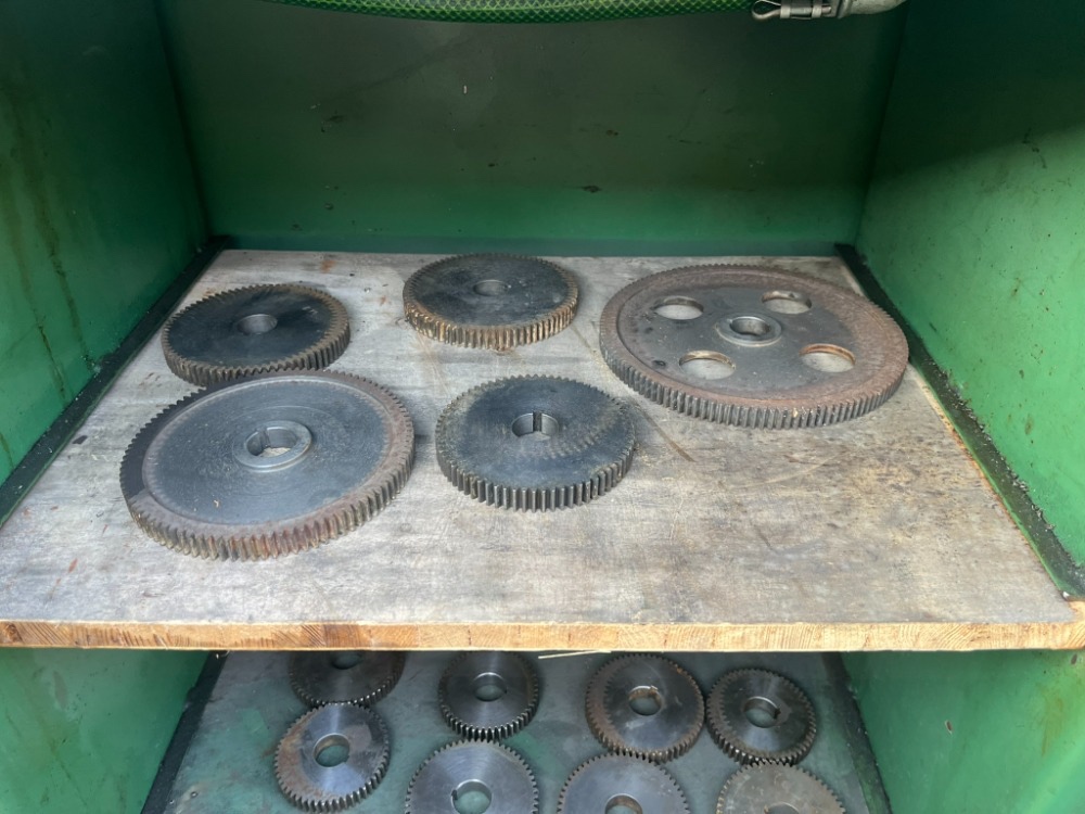 226. Soustruh C8C - 9