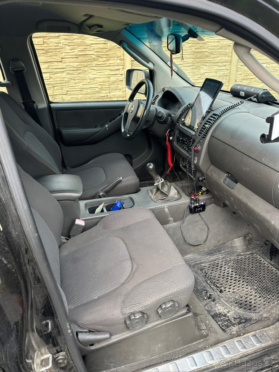 Navara Double Cab 4wd 2.5 tdi 126kw tažný systém - 9