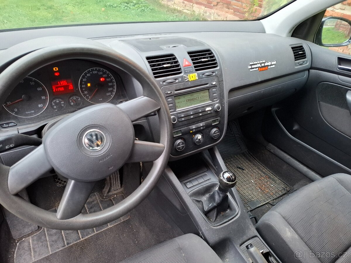 VW Golf V 1.4i 55kw/ / Celek na díly/ // - 9