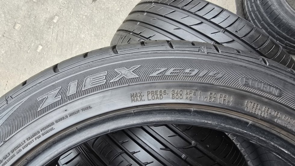 Letní pneu 245/45/18 Falken - 9