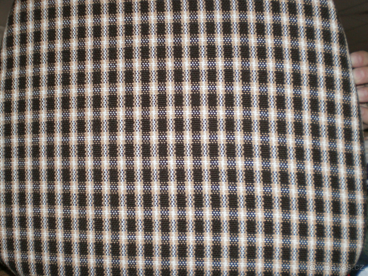 Látky na veterány - 9