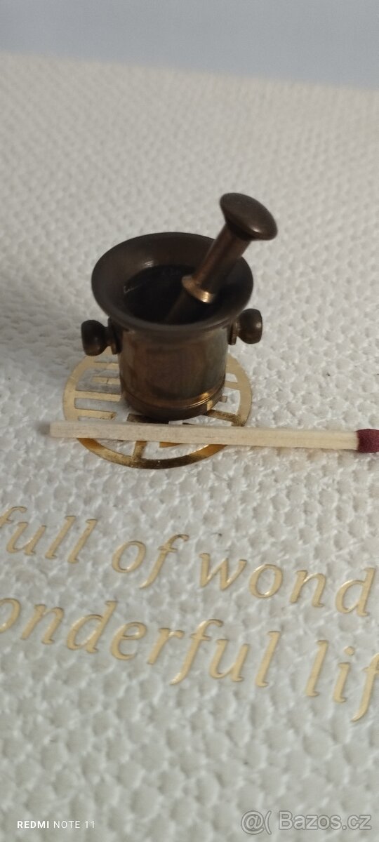 Mosazné miniaturky cca 11ks - 9