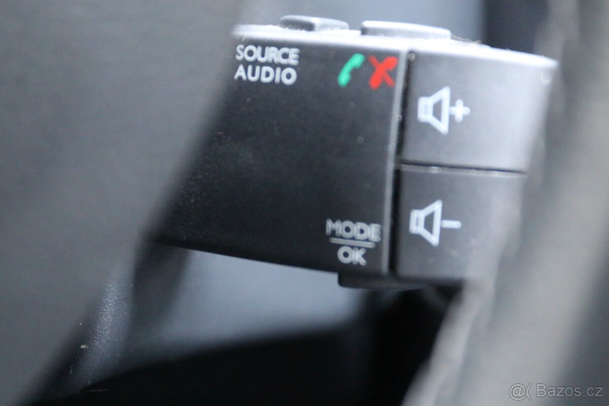 Dacia Sandero 0.9 ČR, Navigace - 9