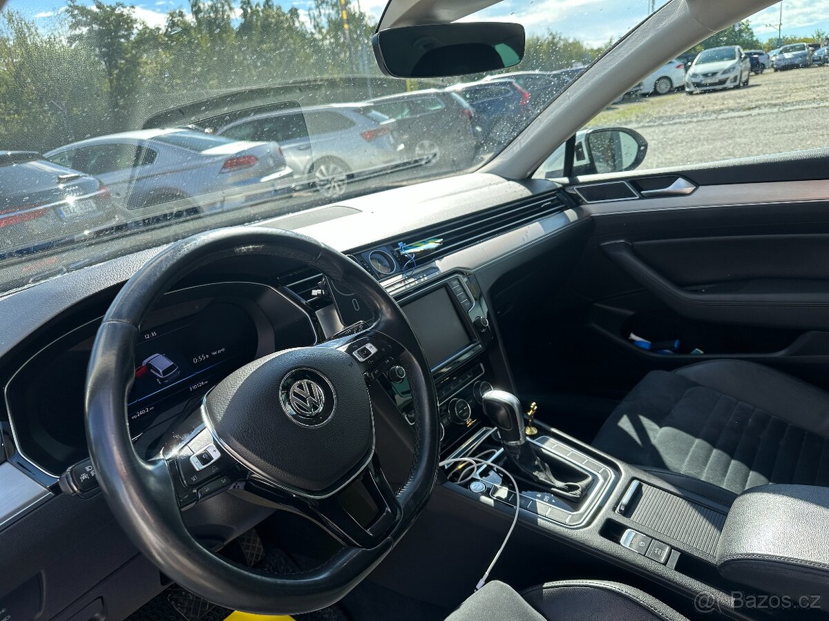 Volkswagen Passat 2016 - 9