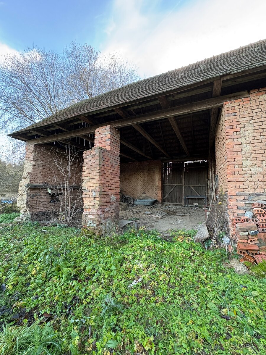 Dům se zahradou Brodek u Konice 1595m2 - 9