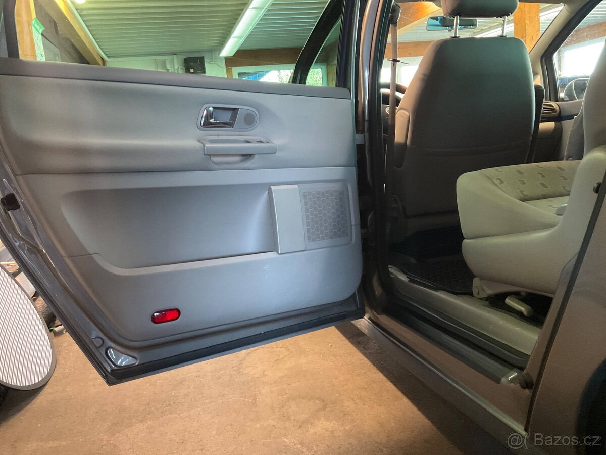 VW Sharan 2.0TDI 103kW,Webasto,Serviska,Tažné. - 9