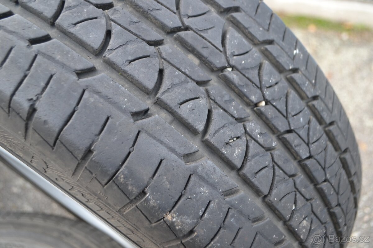 VW T5,T6 (6.1) - Sada pěkných letních kol 205/65R16C zánovní - 9