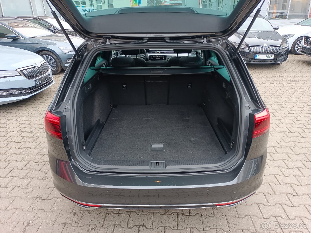 VW Passat B8 Variant TSI 140kW DSG R-Line - záruka Autodraft - 9