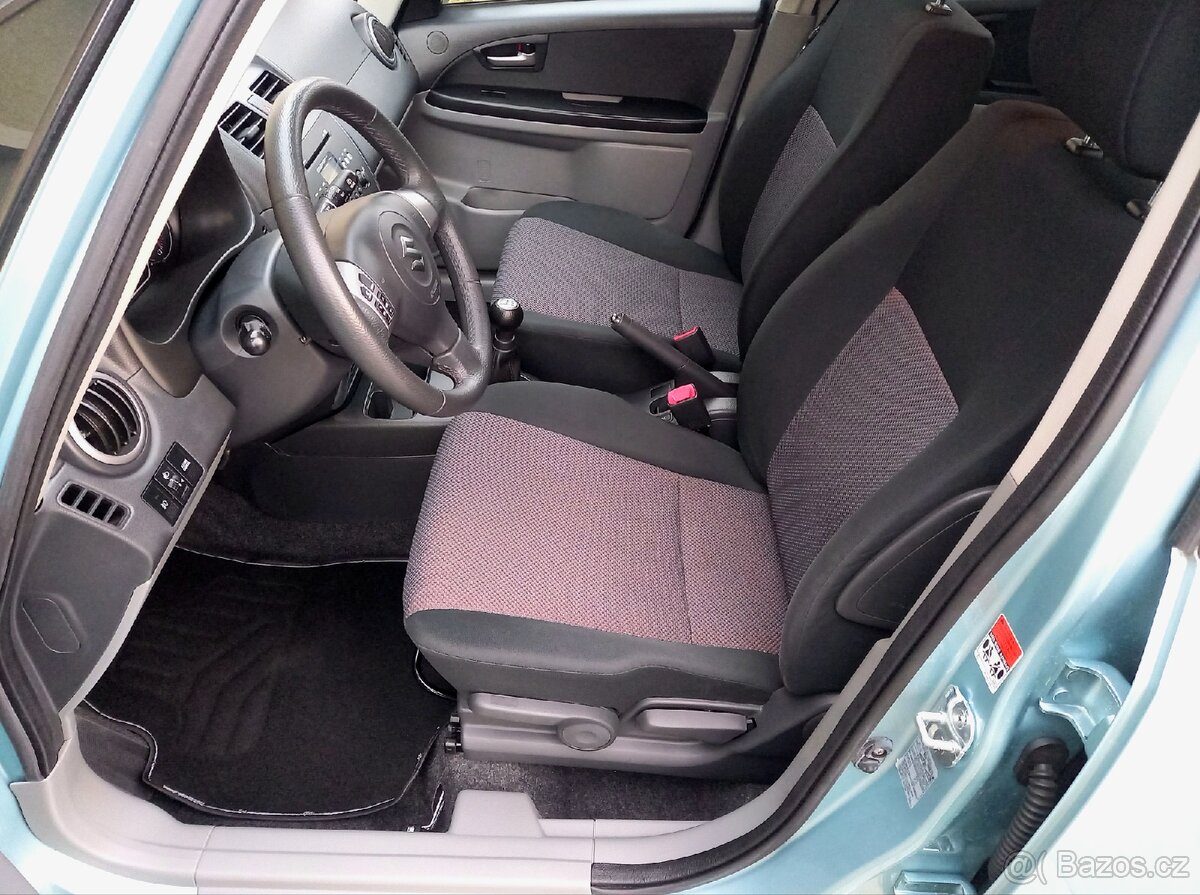 Suzuki SX4 1.6i COMFORT - 9