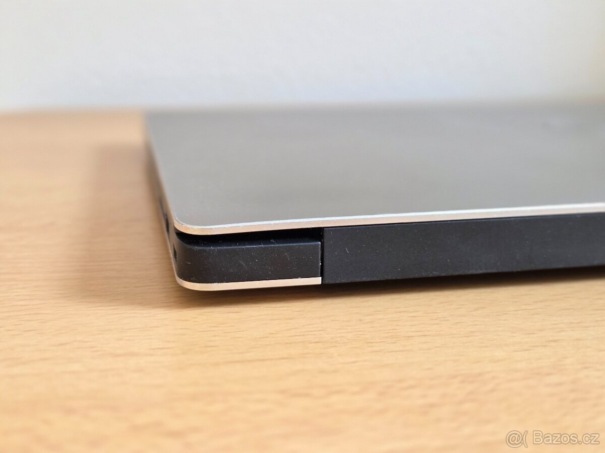 Dell XPS 13 9360 - 9