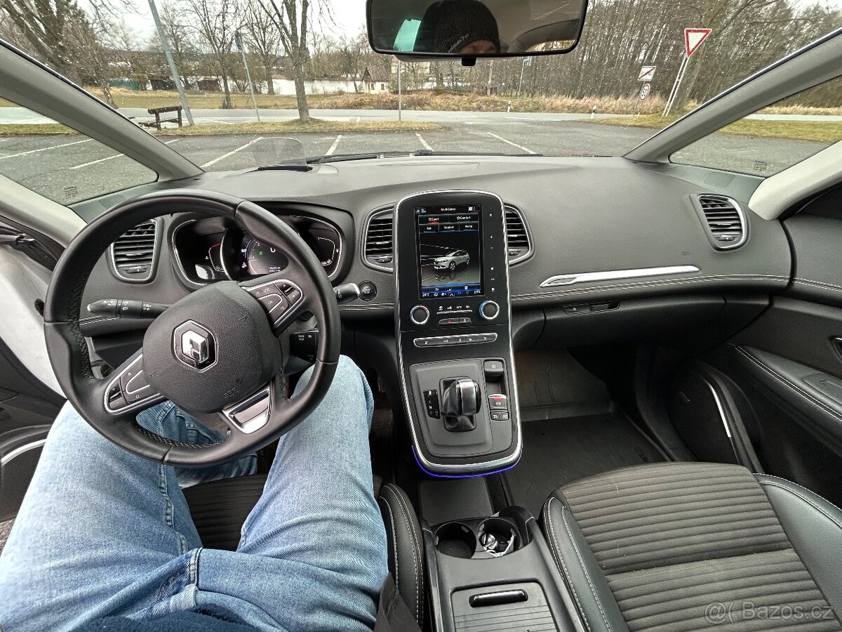 Renault Grand Scenic - 9