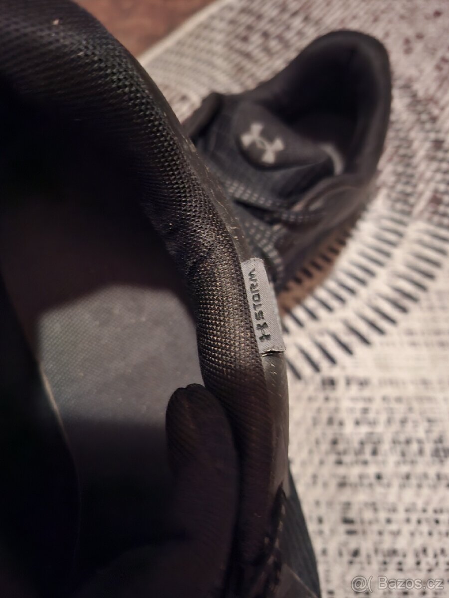 Různé sportovní boty vel. 41-42,5. - 9