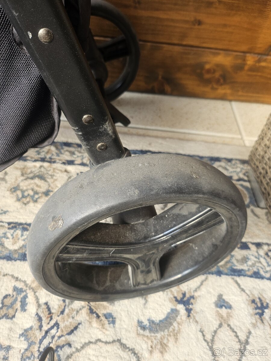 Kočárek kinderkraft černý - 9