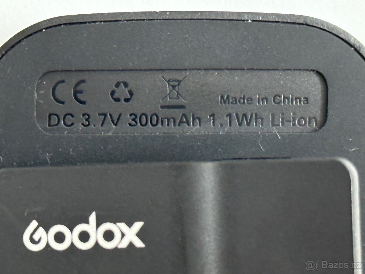 Godox nabíjecí selfie klip světlo na mobil, maxi výkon, NOVÉ - 9