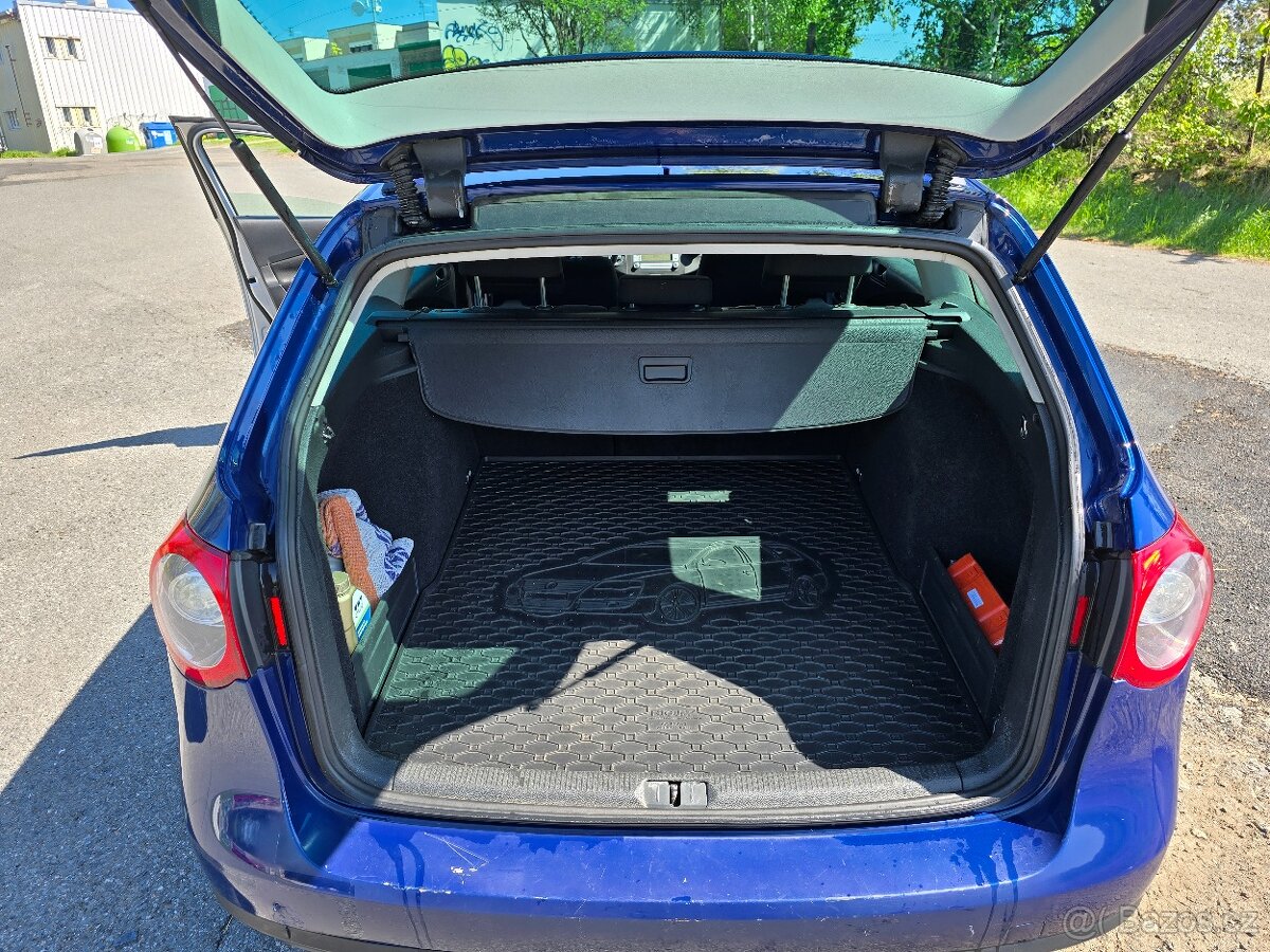 Volkswagen Passat Variant B6, 1.6 FSI - 9