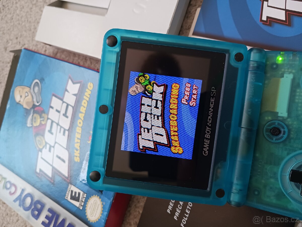 Nintendo game boy color Tech deck - 9