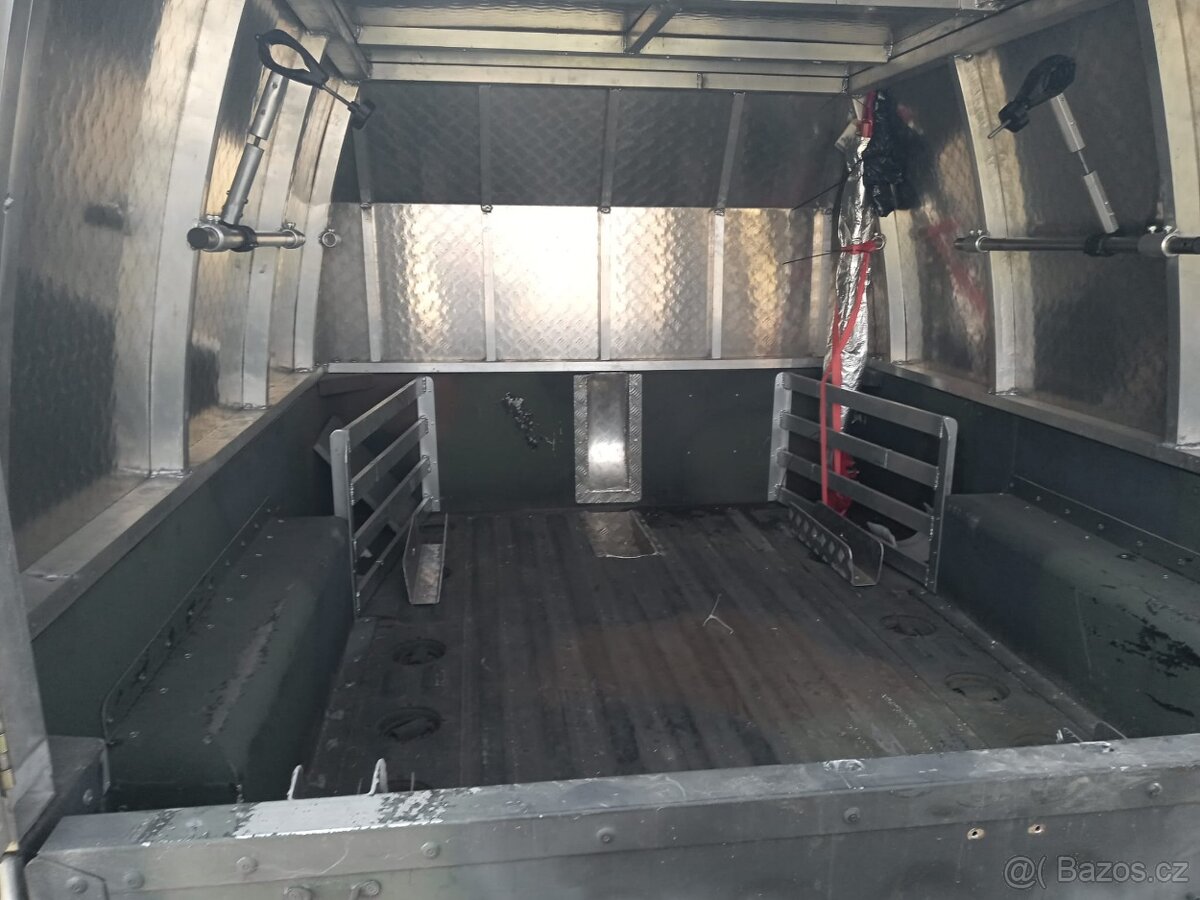 Vojenský přívěs M1101 - 9