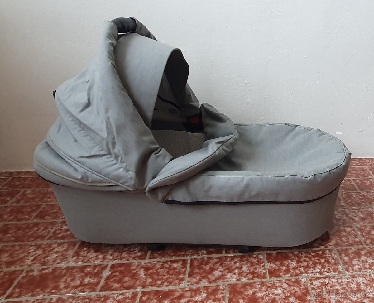 Kočárek dvoukombinace - 9