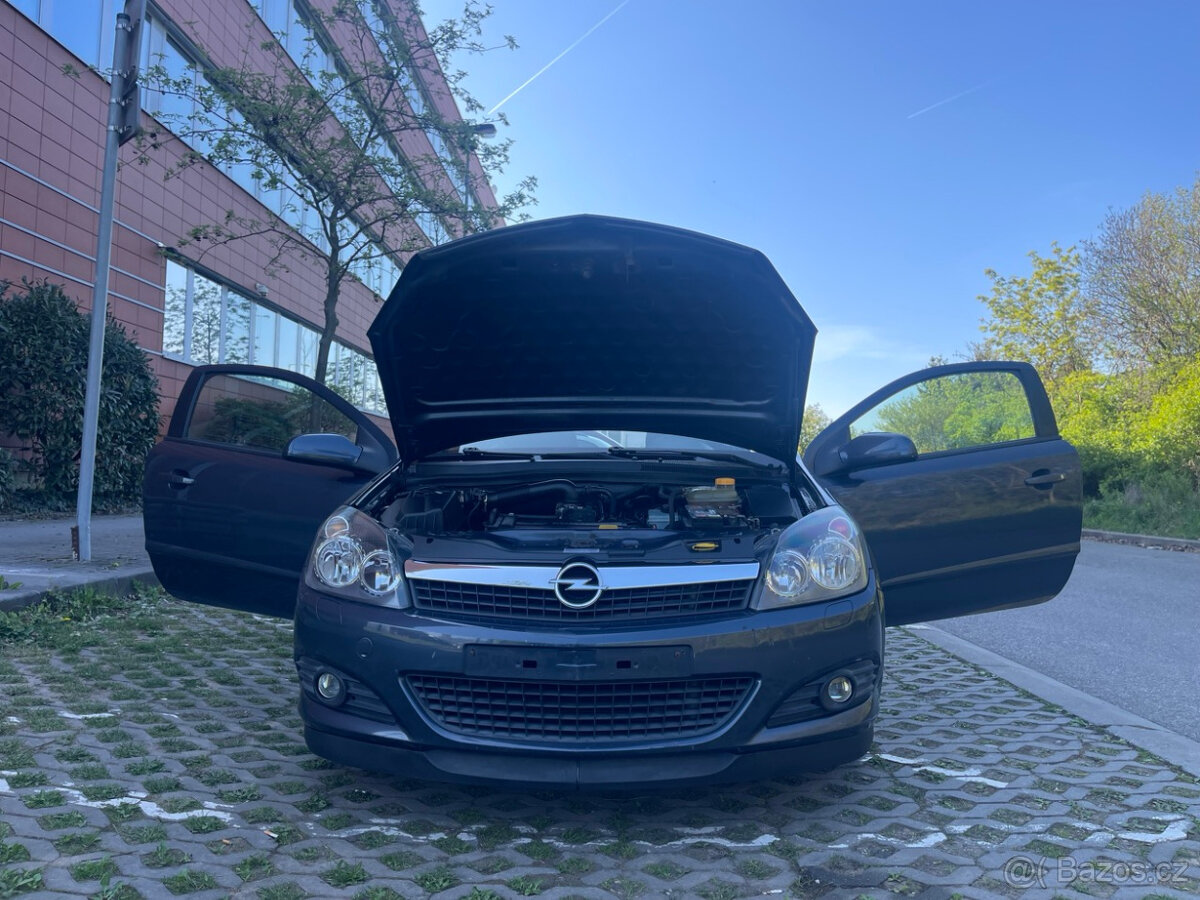 OPEL ASTRA H GTC, 1.4 Benzin - 9