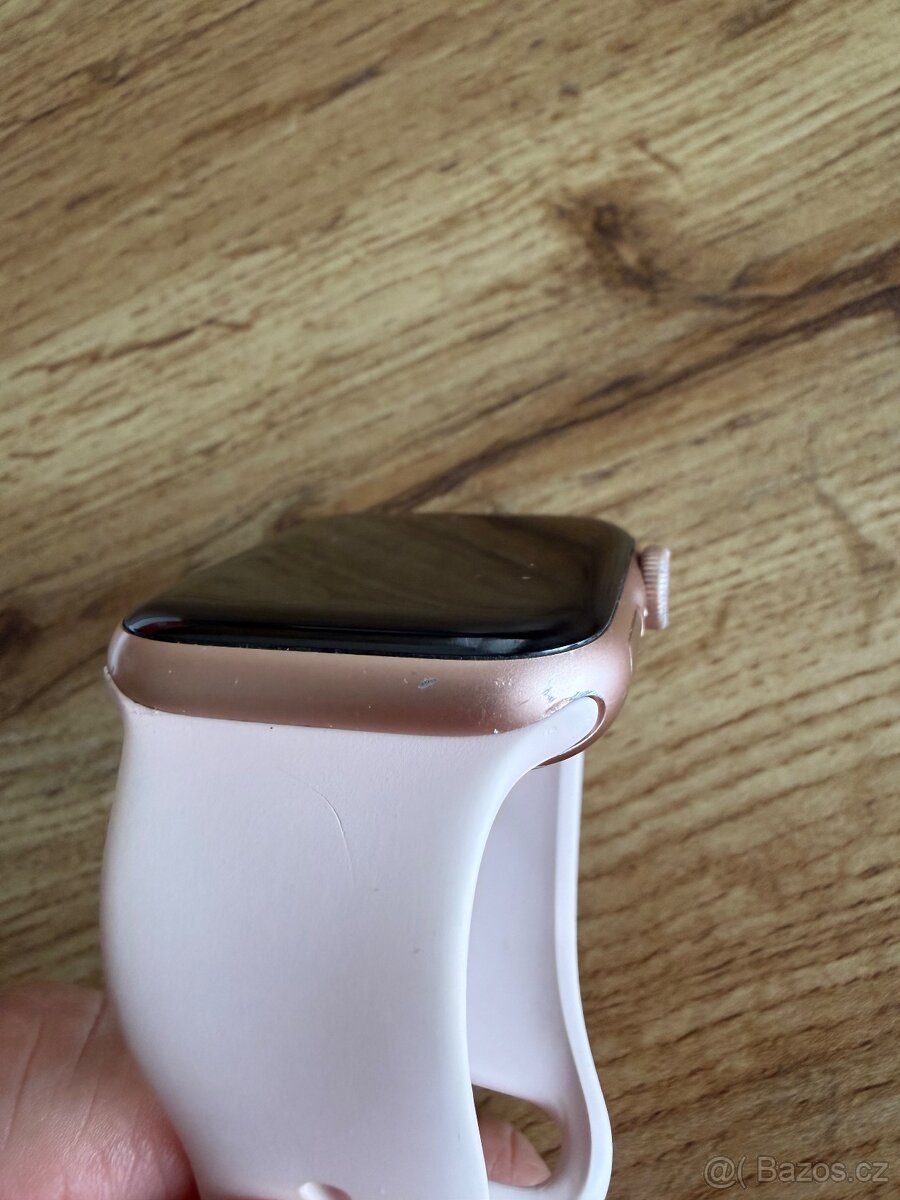 Apple Watch SE 44mm - 9