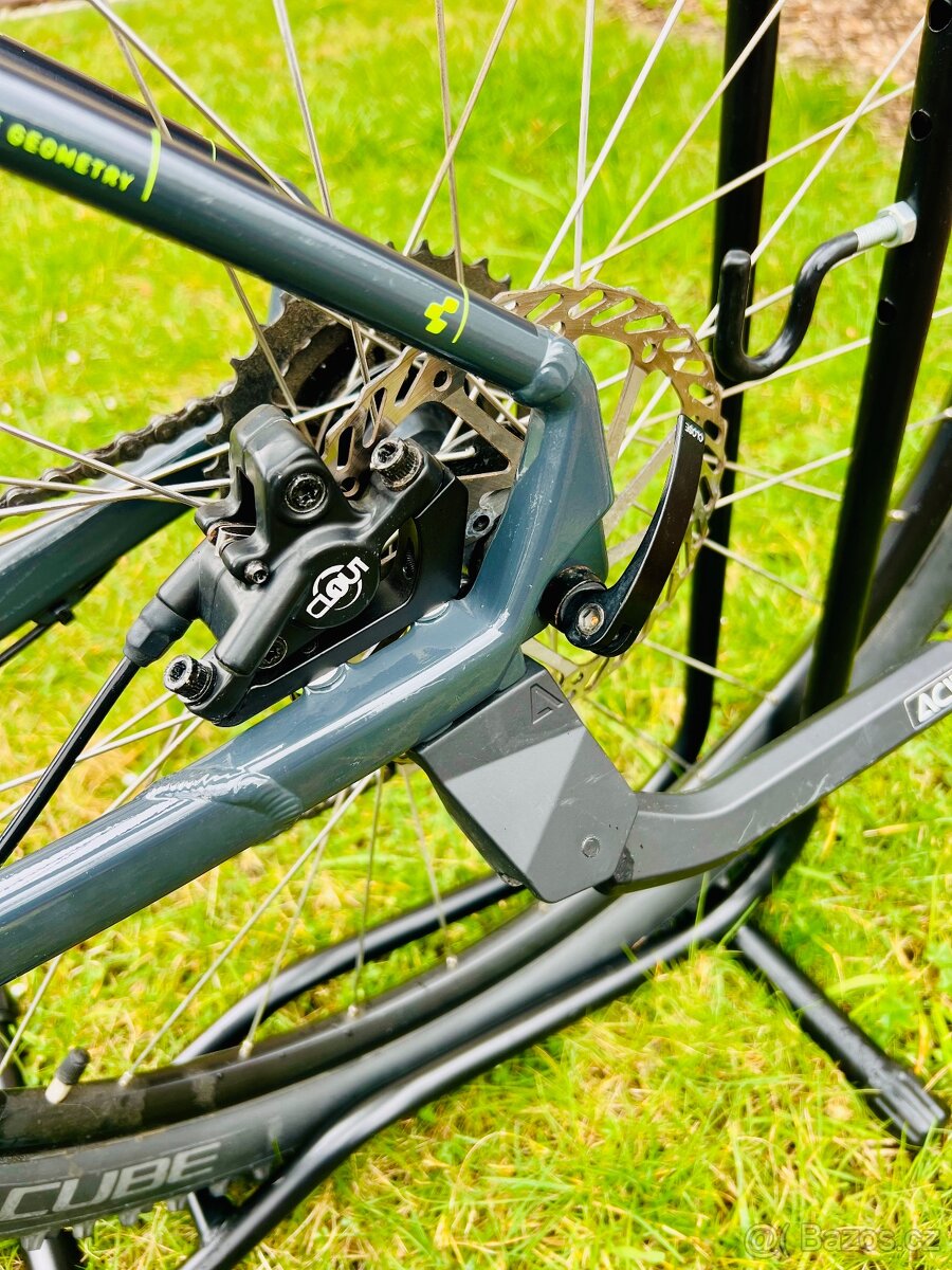 CUBE AIM PRO GREY 2022, rám ,,L” - 9