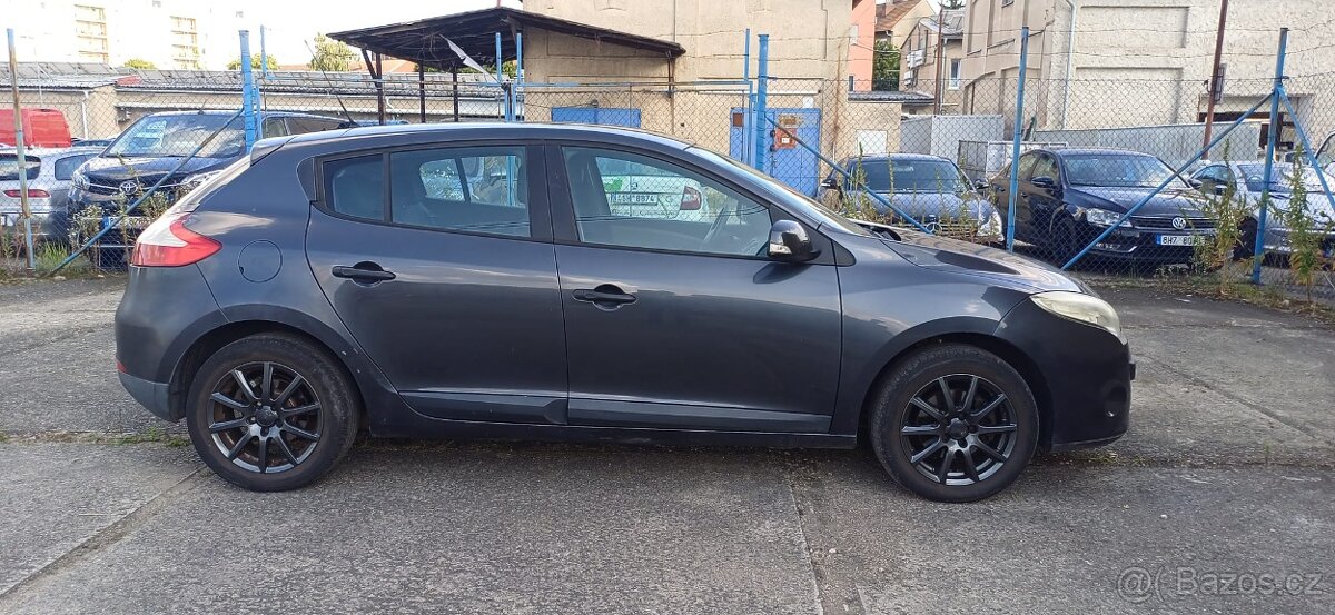 Renault Mégane, 1.5 dCi,temp.2xkola - 9