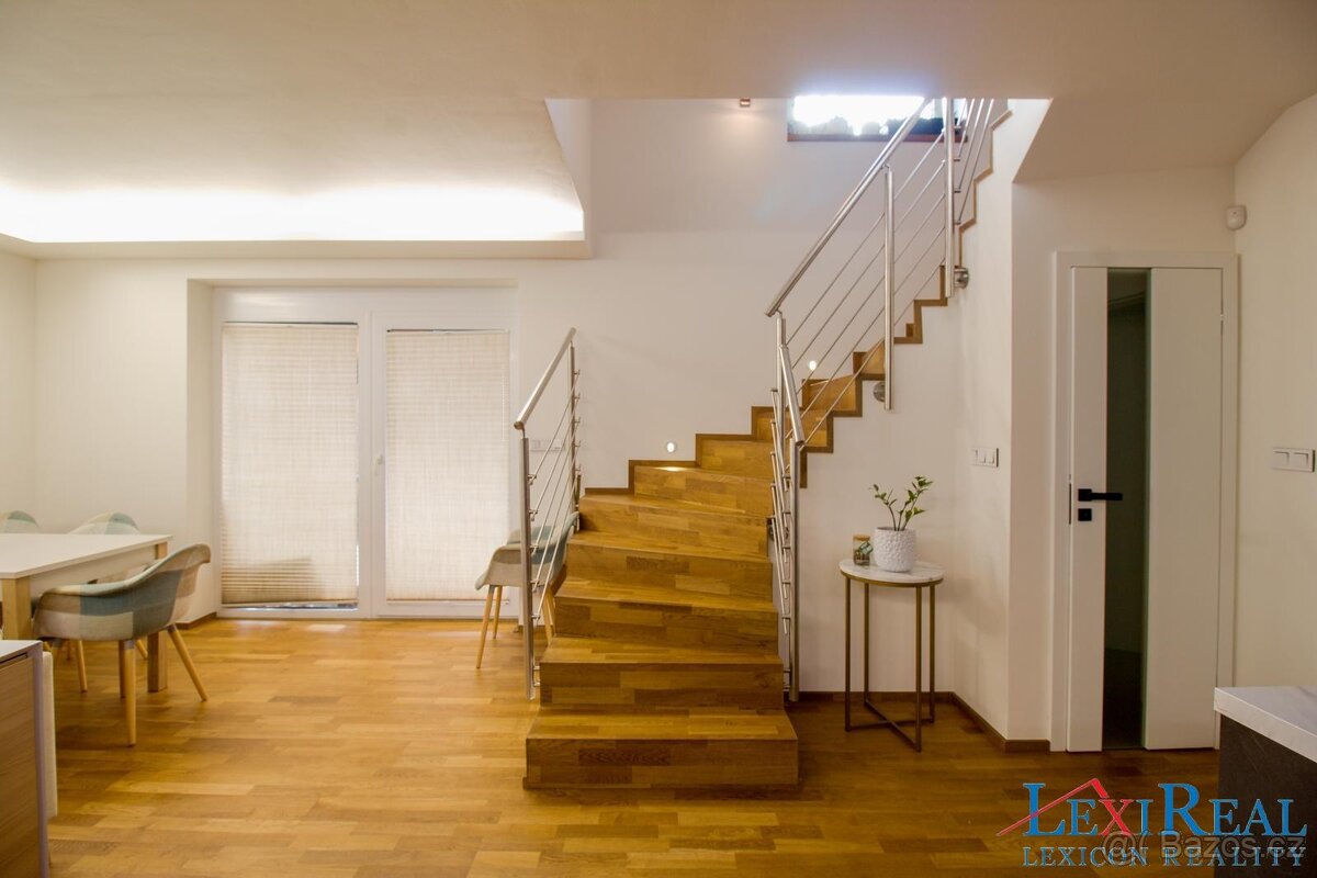 řadový rodinný dům 164 m2, 211 m2 zahrada, nadstandartní vyb - 9