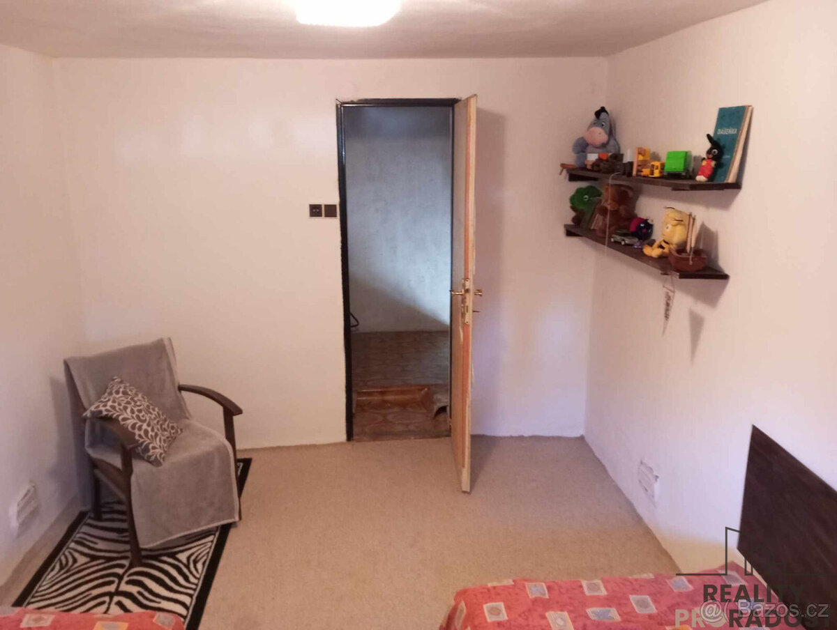 Prodej chalupy 2+1 se dvorem a stodolou v Maňovicích, RD 2+ - 9