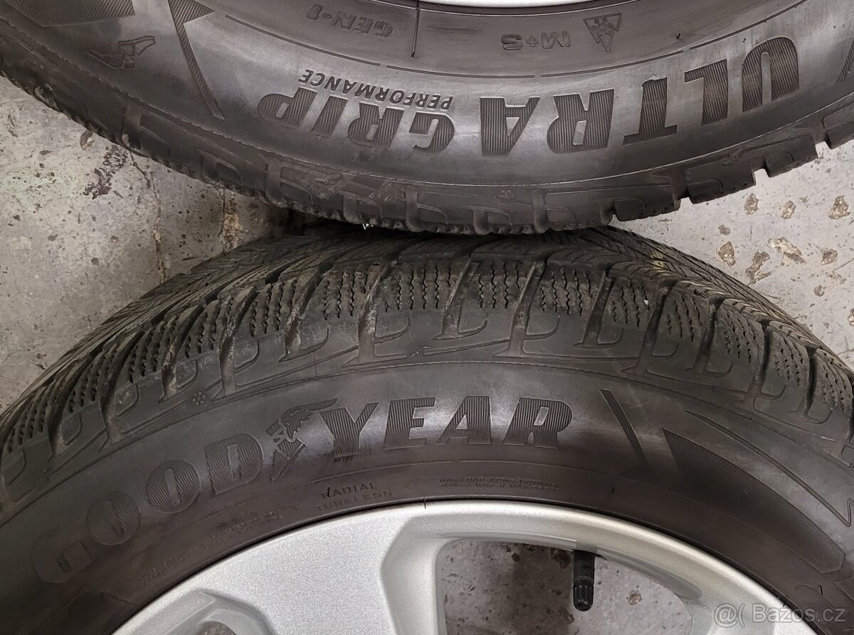 Ford S-max,Galaxy,17' alu disky,zimní GoodYear - 9