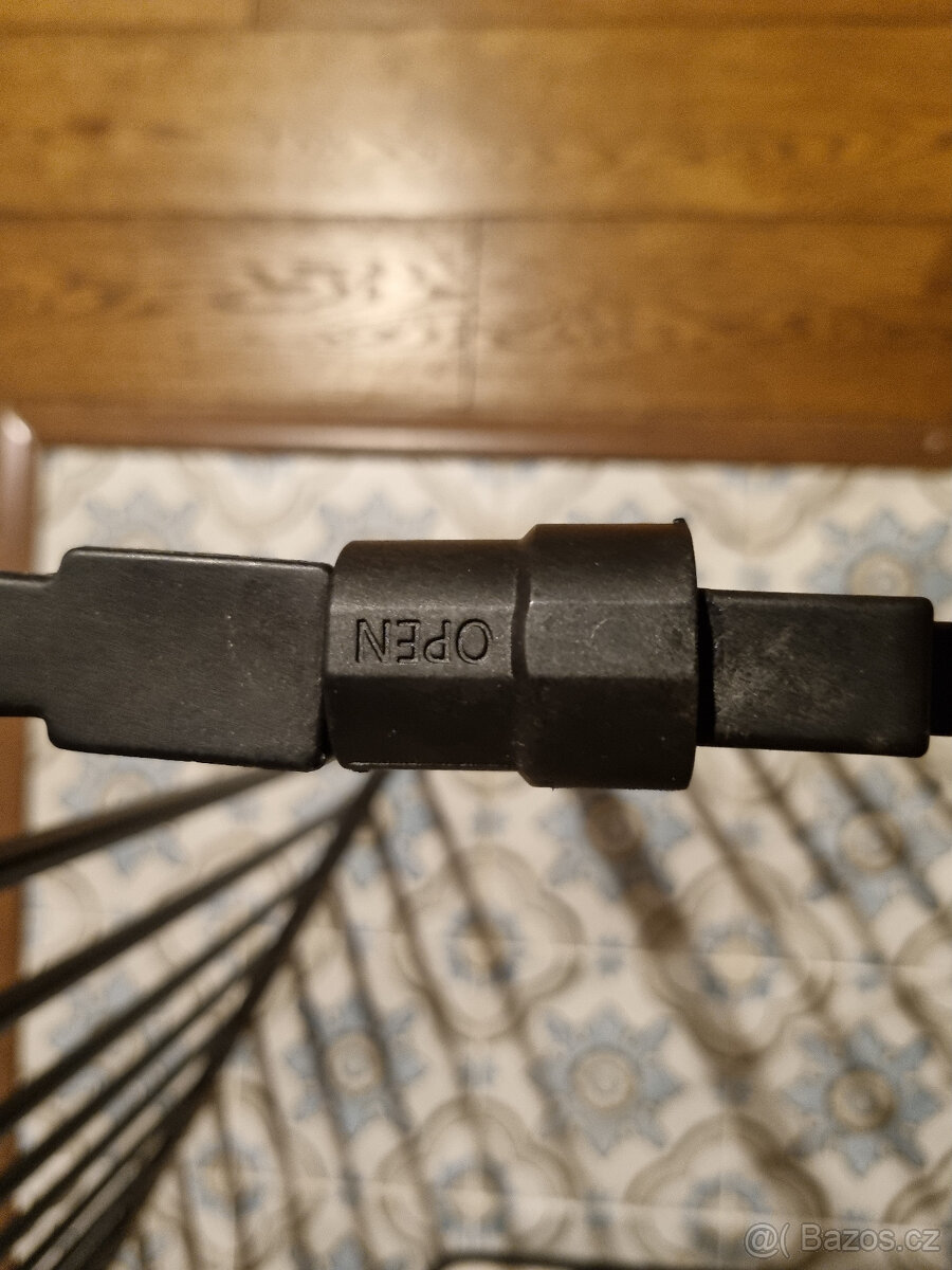 Prodám bezpečnostní ohrádku ke krbu - 9