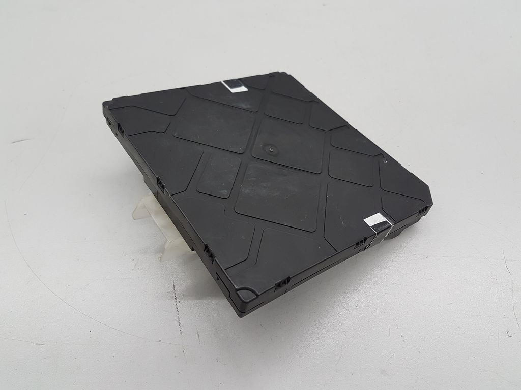 Jednotka palubní sítě a komfort -BCM 5Q0937084CJ Octavia III - 9