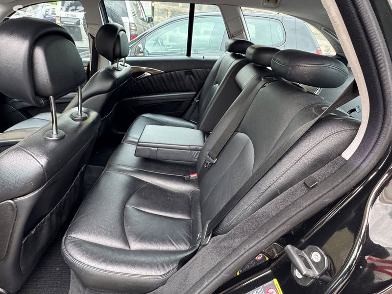 Mercedes-Benz Třídy E, 280,FACELIFT,XENONY,KŮŽE,TAŽNÉ - 9