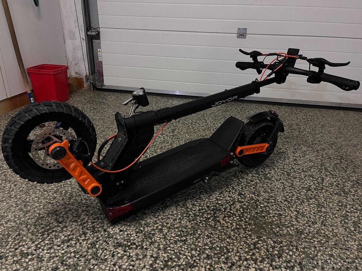 Elektrická koloběžka joyor S5 - 9