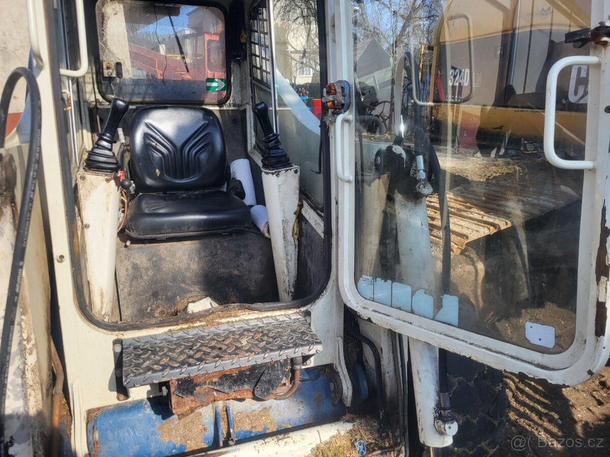 NOVOTNÝ BOBEK 961 - 9