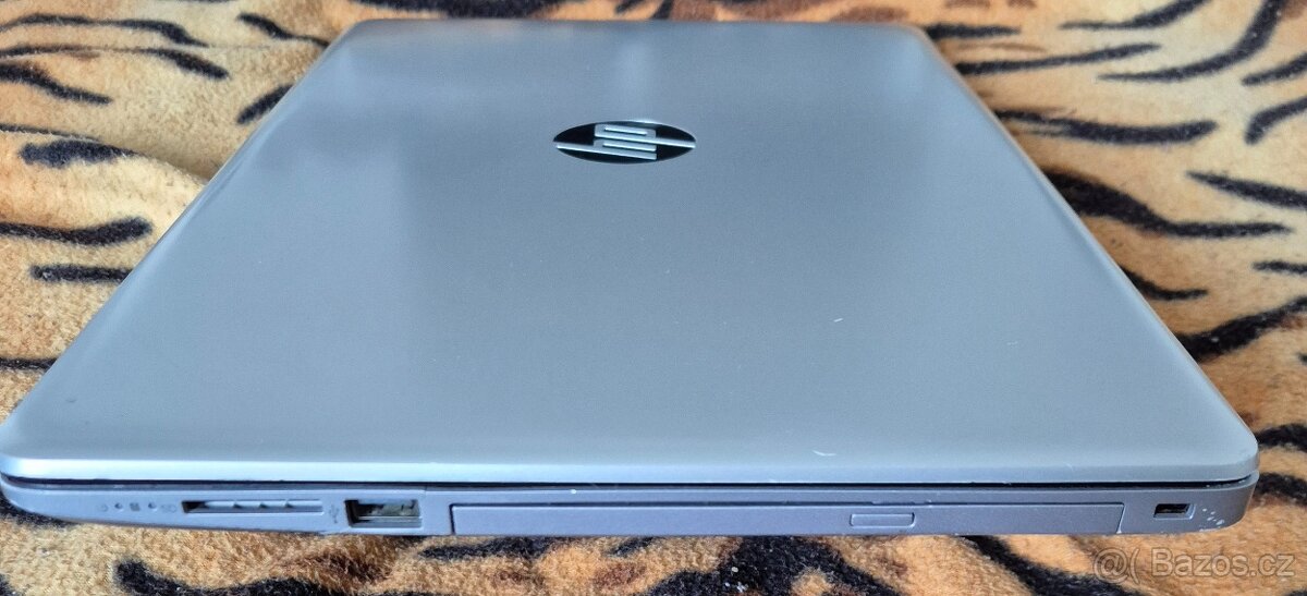 Notebook HP 250 G7 - 9