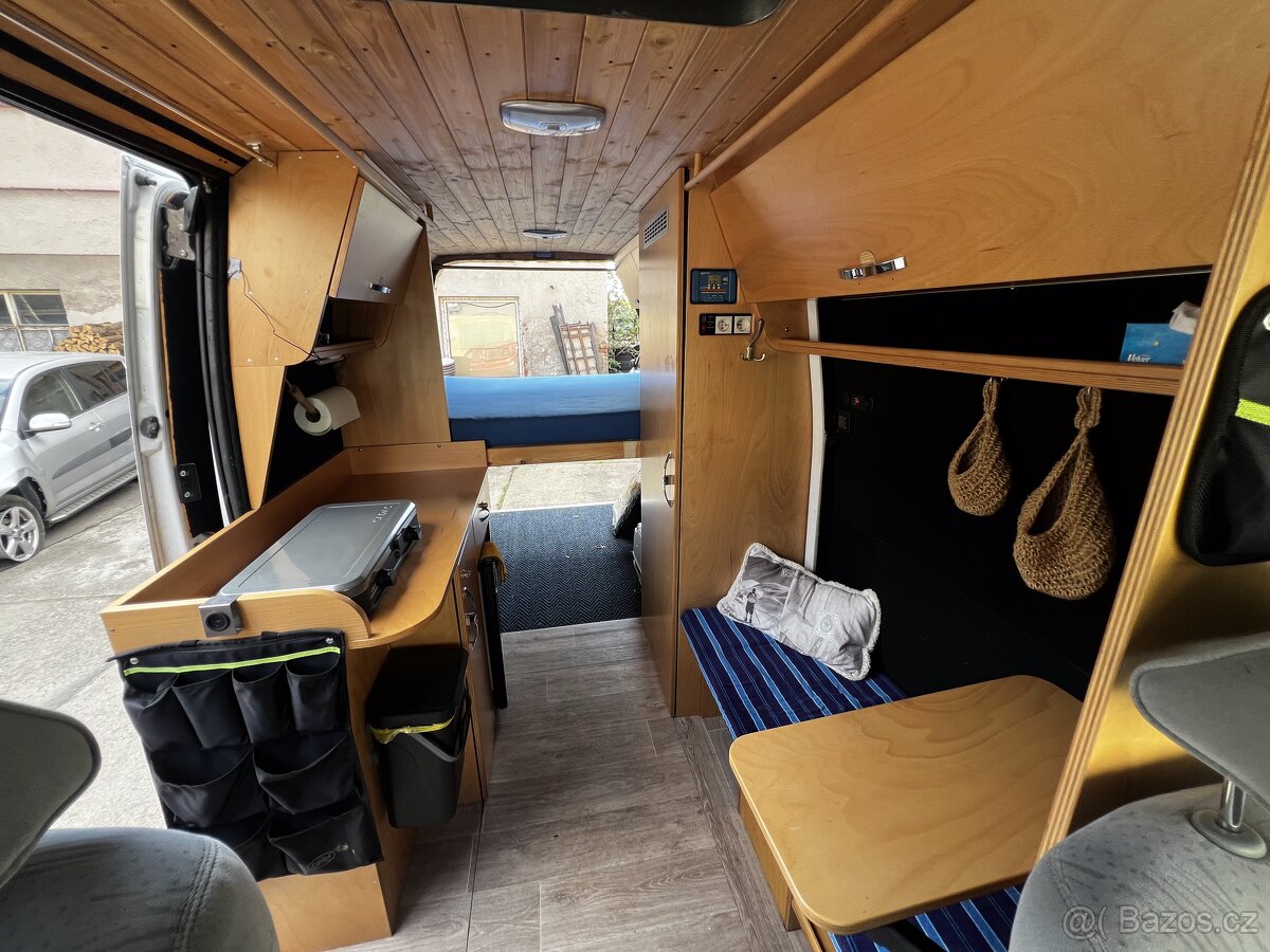 RENAULT MASTER 2.5 dCi dodávka - 9