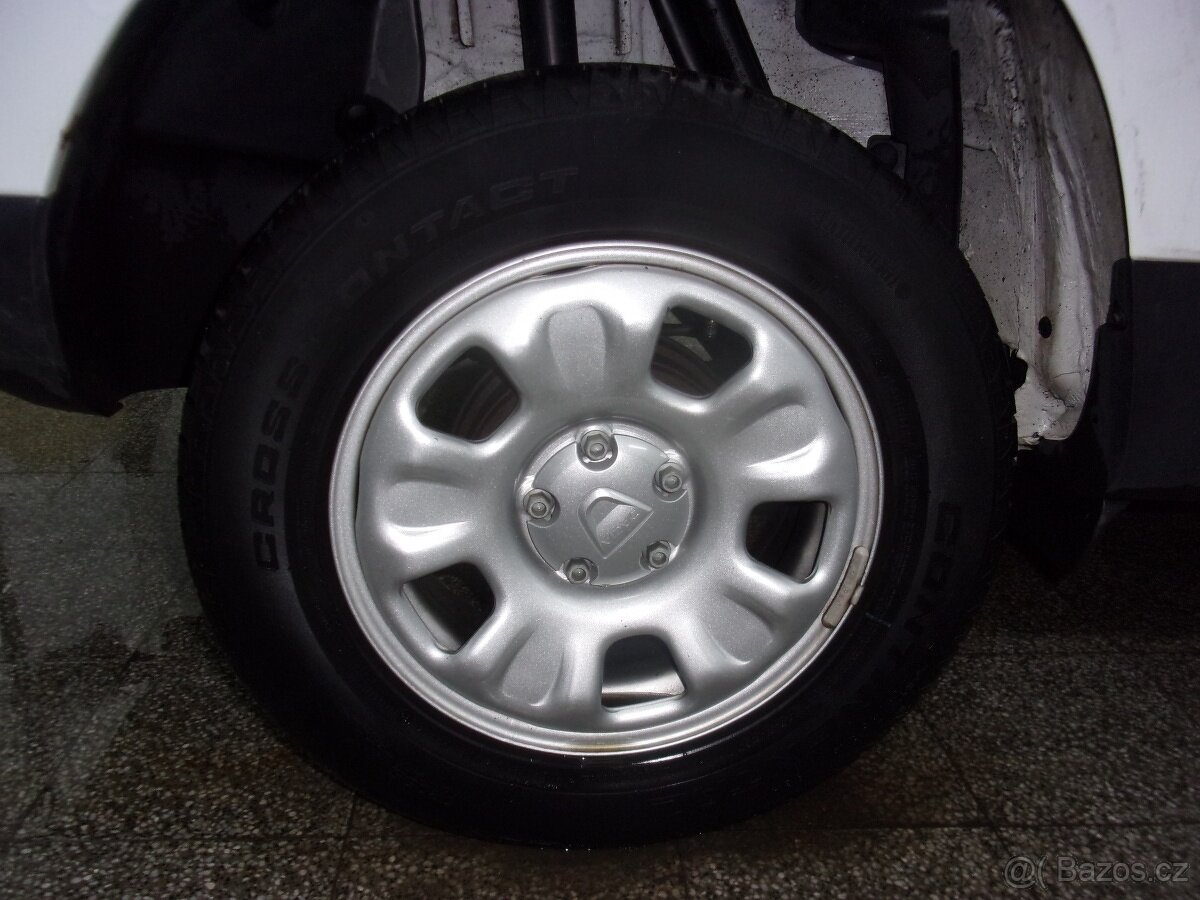 Dacia Duster 1,5 DCi 110 - 9