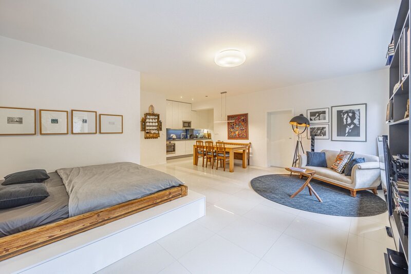 Prodej bytu 69,3 m2/předzahrádka 39 m2, v ulici U Hostína, Ú - 9