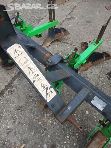 Prodám kombinaci hrobkovač plečkovač řádkovač - 9