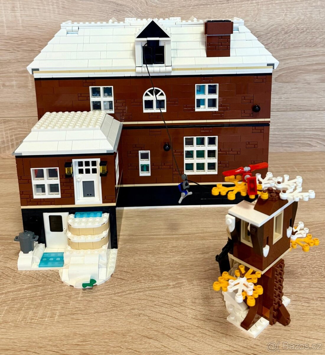 Lego Ideas 21330 Sám doma / Home alone - 9