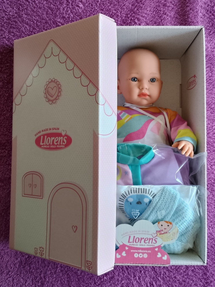 Miminko zn. Llorens (30 cm) se třemi oblečky - 9