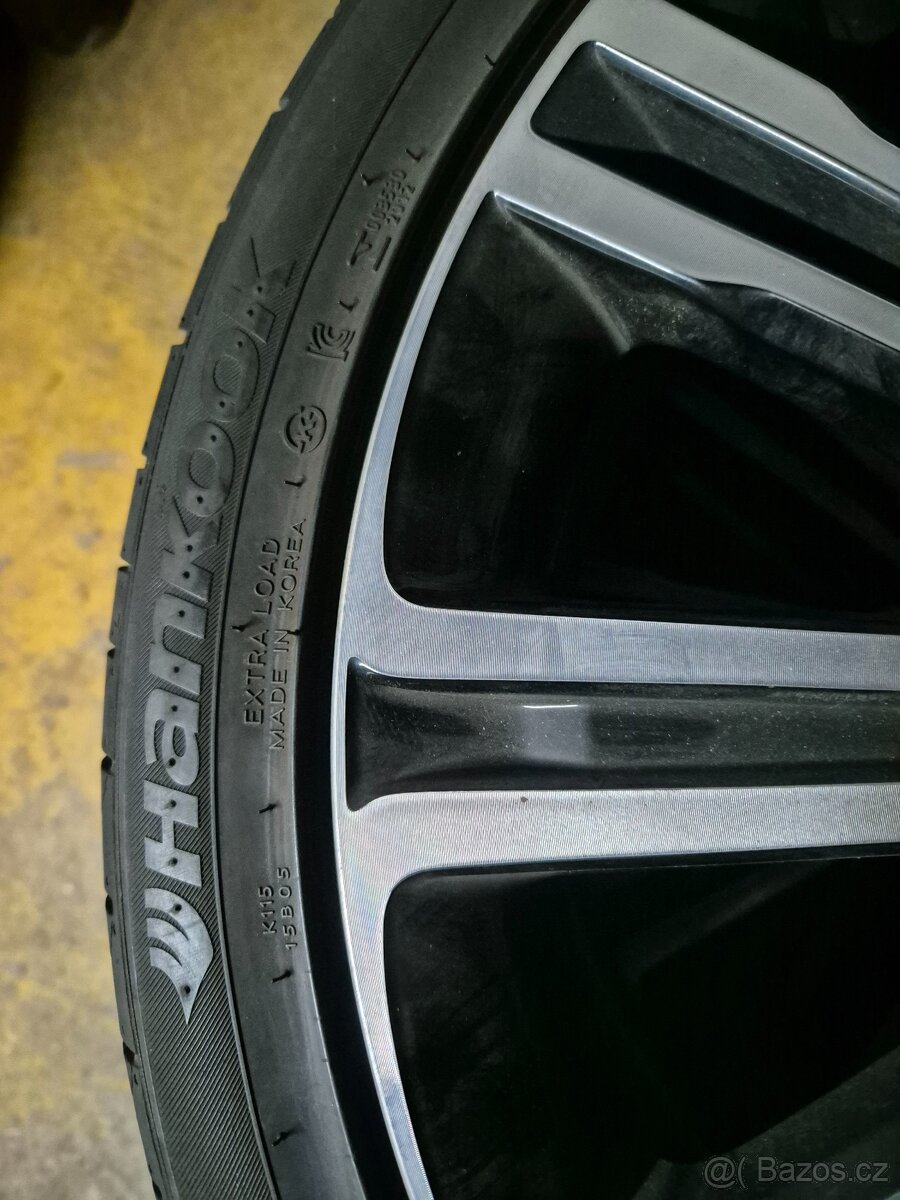 hyundai 5x114 225/45 R18 - 9