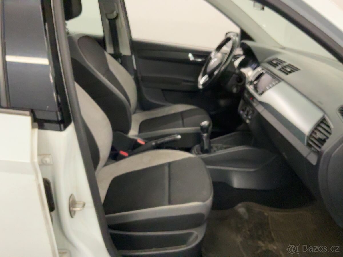 ŠKODA FABIA 1.4TDI 66KW AMBITION - NAVI - 9