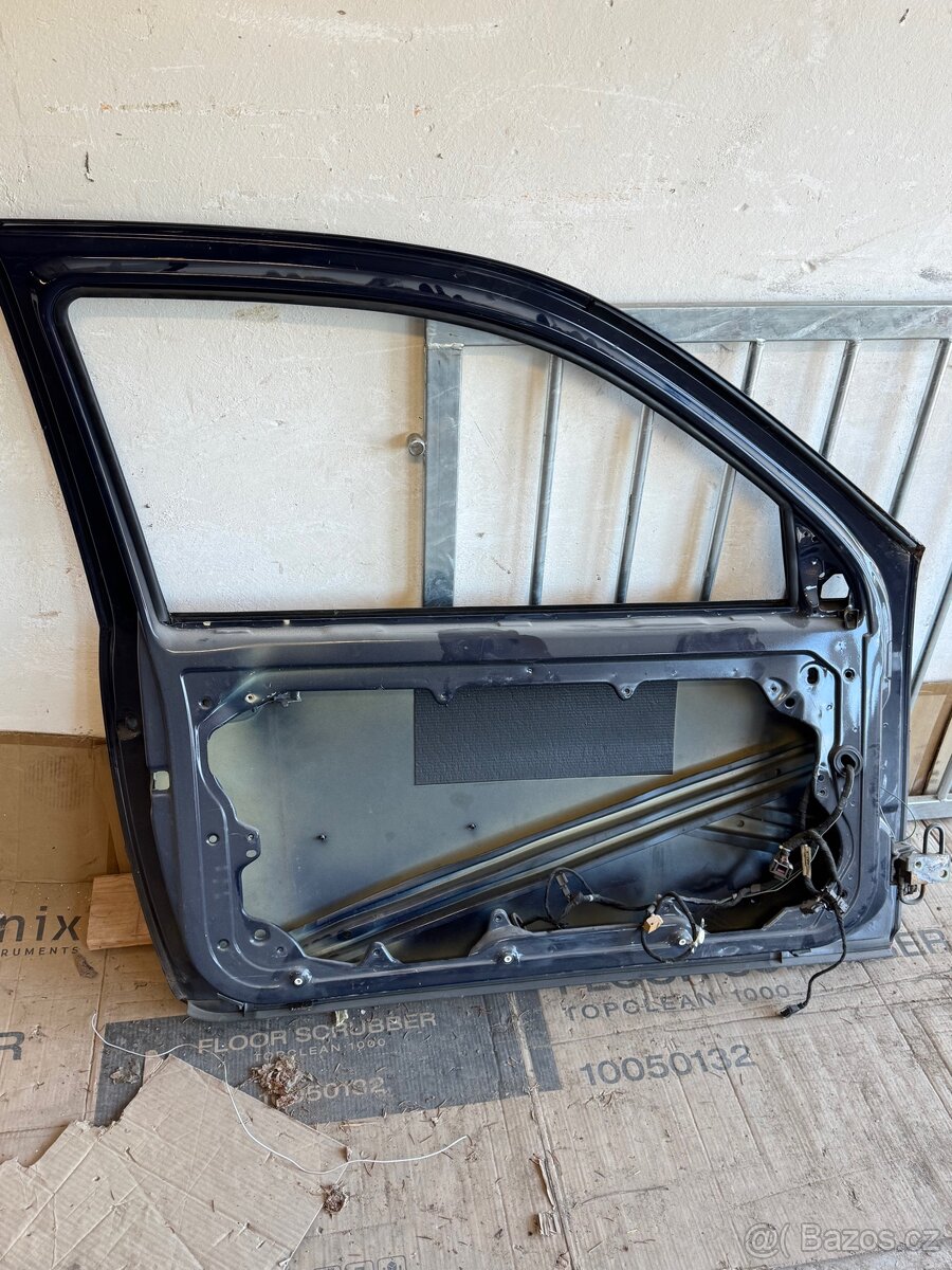 VW Golf 4 3D, LP dveře - 9