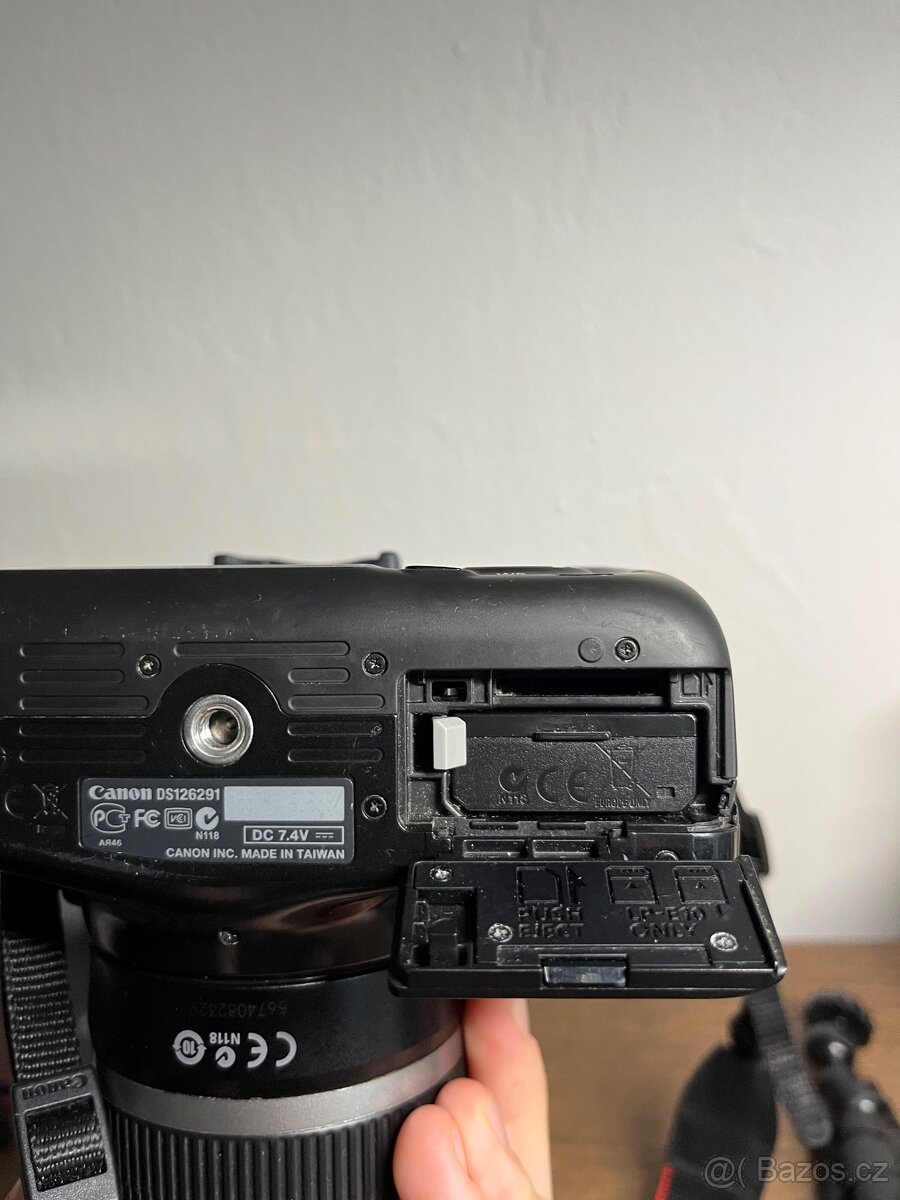 Zrdcadlovka Canon EOS 1100D - 9